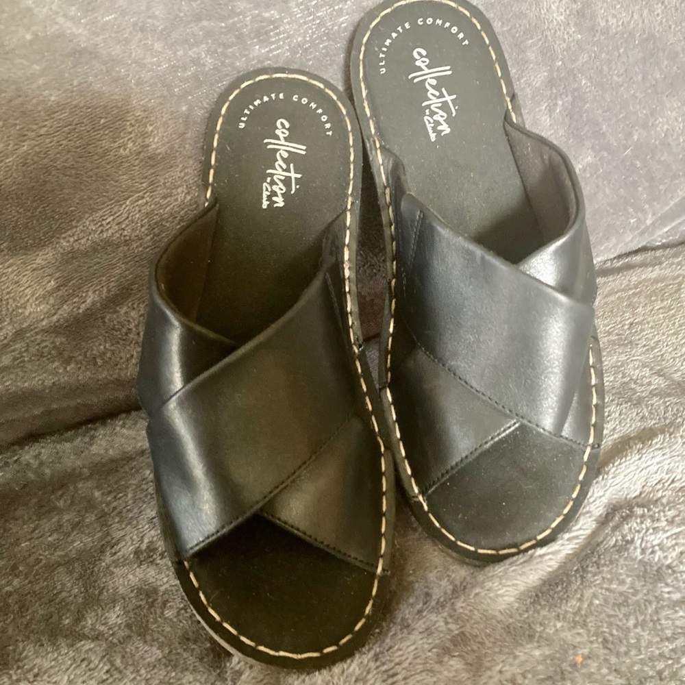 CLARKS SZ 7 ULTIMATE COMFORT SANDALS LIKE NEW!